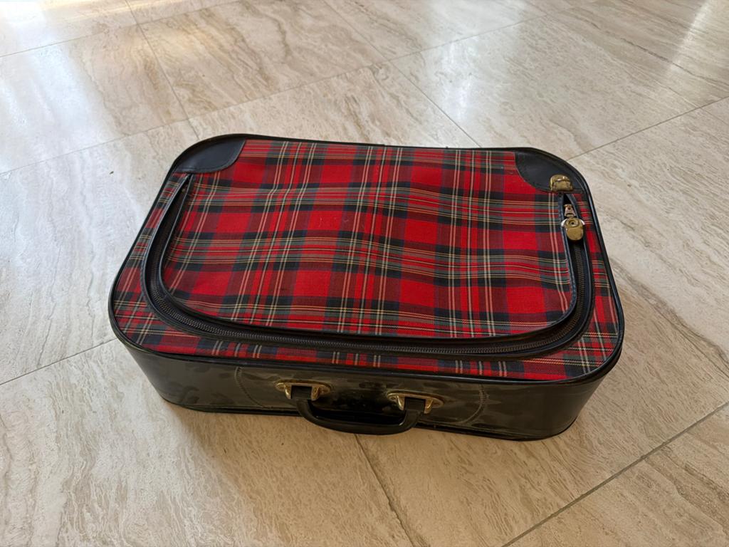 Vintage Schotse Ruit Koffer - Rood/Zwart, 40 tot 60 cm, Gebruikt, 20 tot 30 cm, Minder dan 35 cm