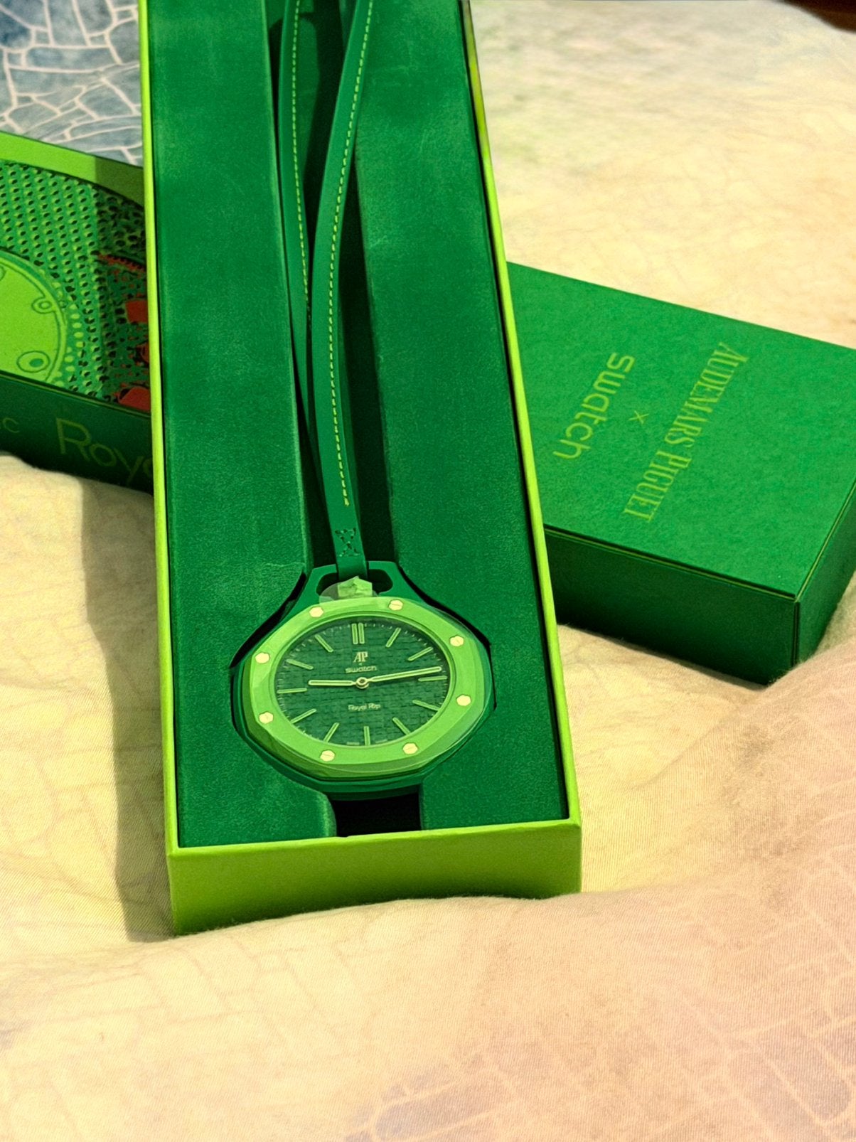 Swatch x Audemars Piguet Royal Pop Green – Nieuw & Origineel, Sieraden, Tassen en Uiterlijk, Horloges | Heren, Nieuw, Ophalen of Verzenden