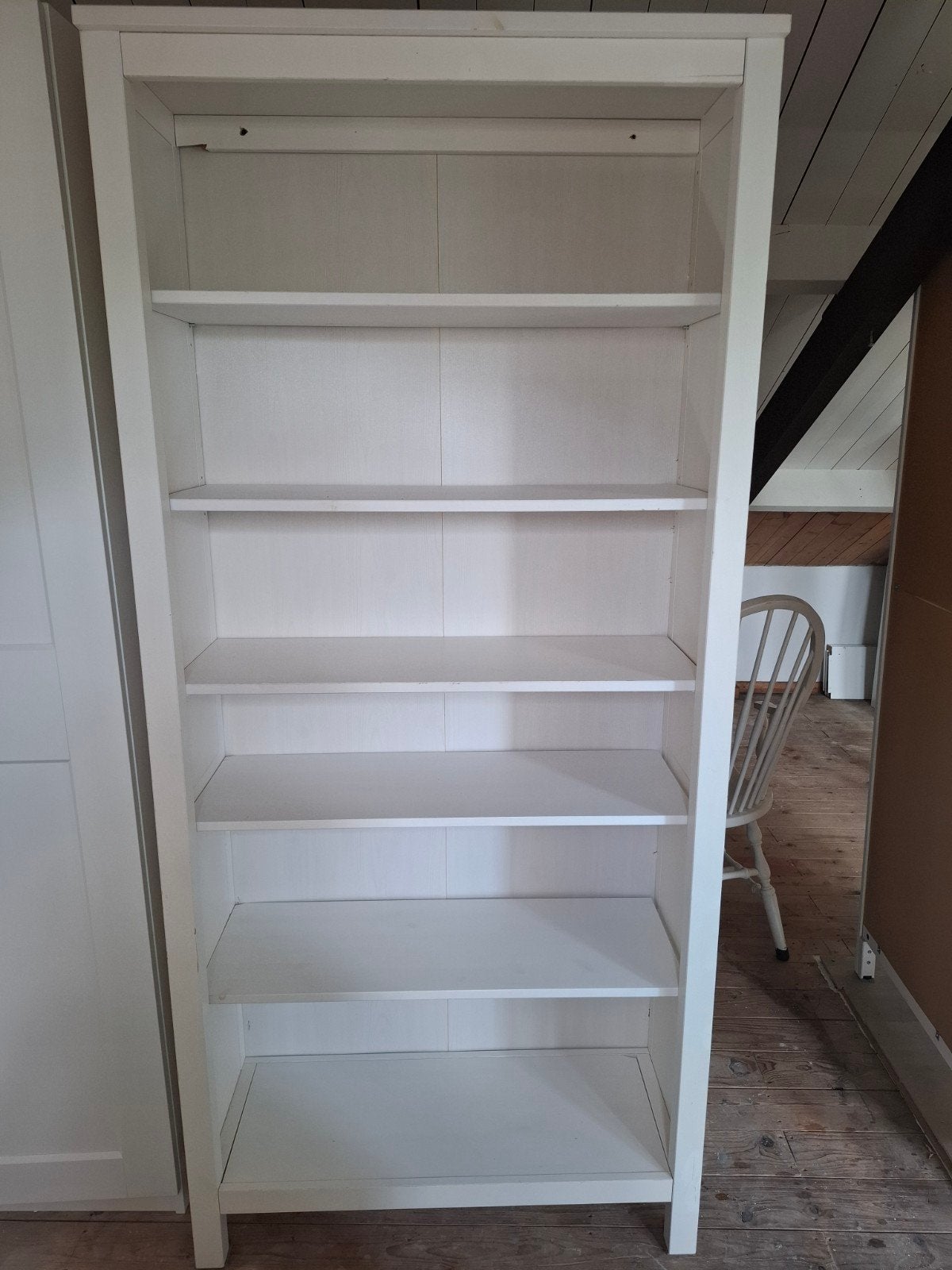 Witte grenen boekenkast met planken, Met plank(en), Gebruikt, 25 tot 50 cm, 50 tot 100 cm