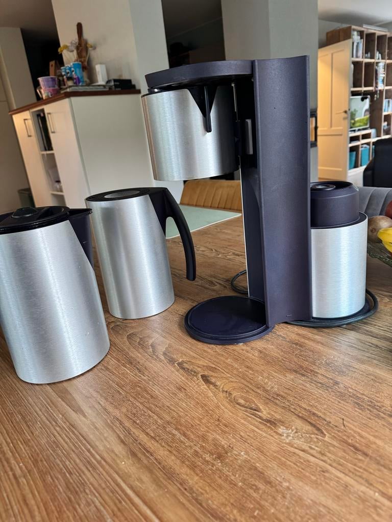 Siemens F.A. Porsche Design Koffiemachine met Thermoskan, Witgoed en Apparatuur, Koffiezetapparaten, 10 kopjes of meer, Koffiemachine