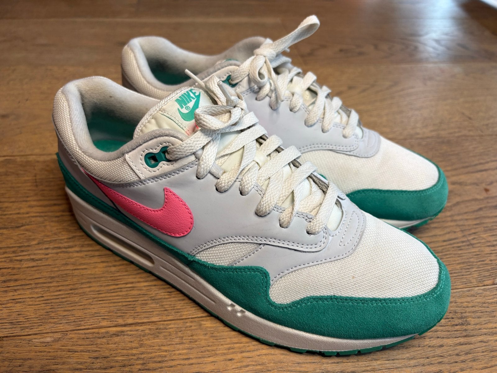Nike Air Max 1 sneakers - “Watermelon” - size 43, Ophalen of Verzenden, Gedragen, Wit, Sneakers of Gympen