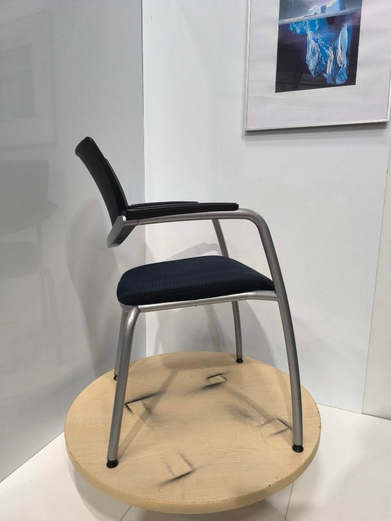 Comforto 89 Vergederstoel / stoel / eetkamerstoel, 4 stuks, Huis en Inrichting, Stoelen, Gebruikt, Zwart, Ophalen of Verzenden
