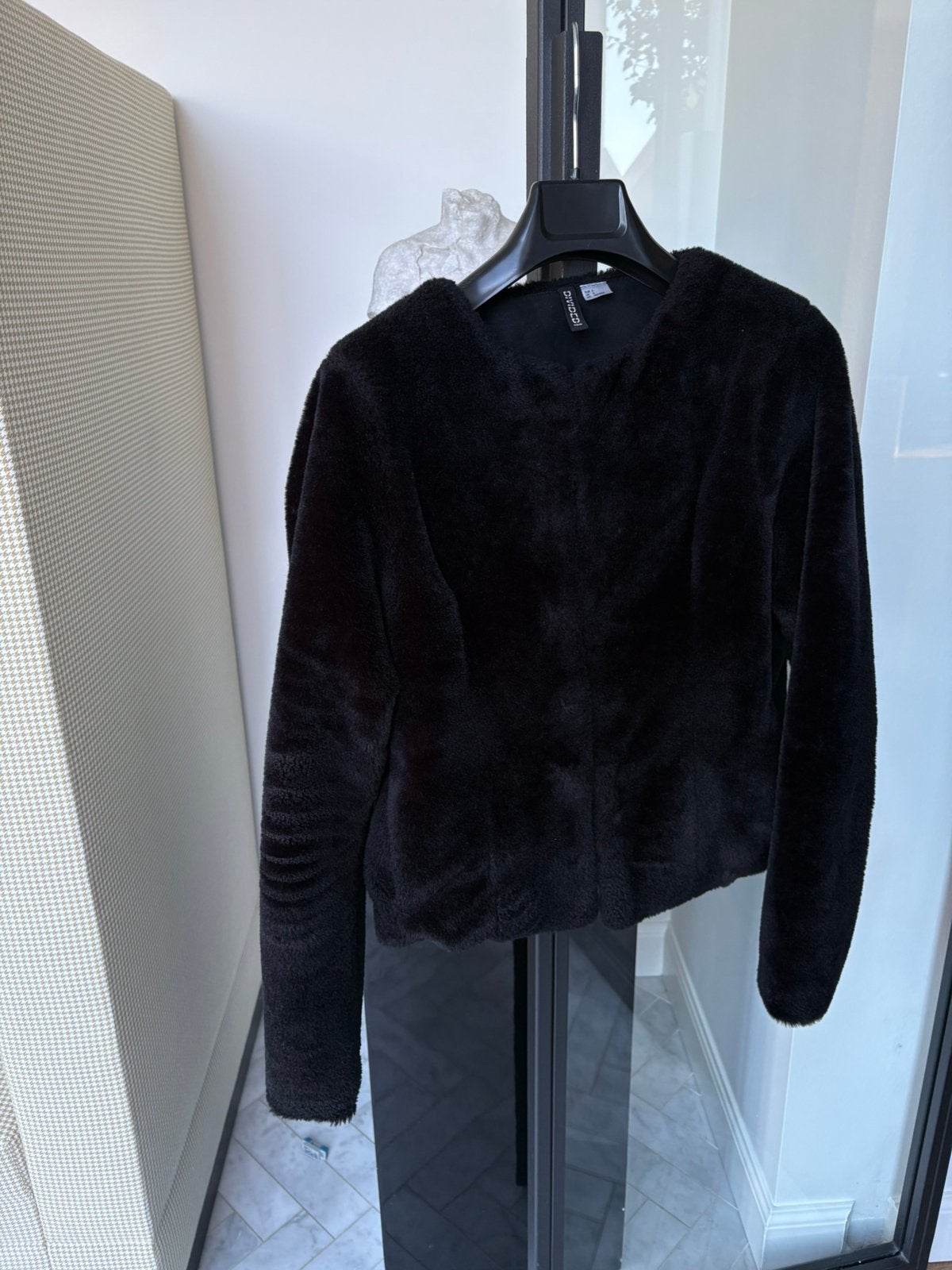 Prachtig zwart bontjasje H&M maat S mooi model, Kleding | Dames, Ophalen of Verzenden, Zo goed als nieuw, Zwart