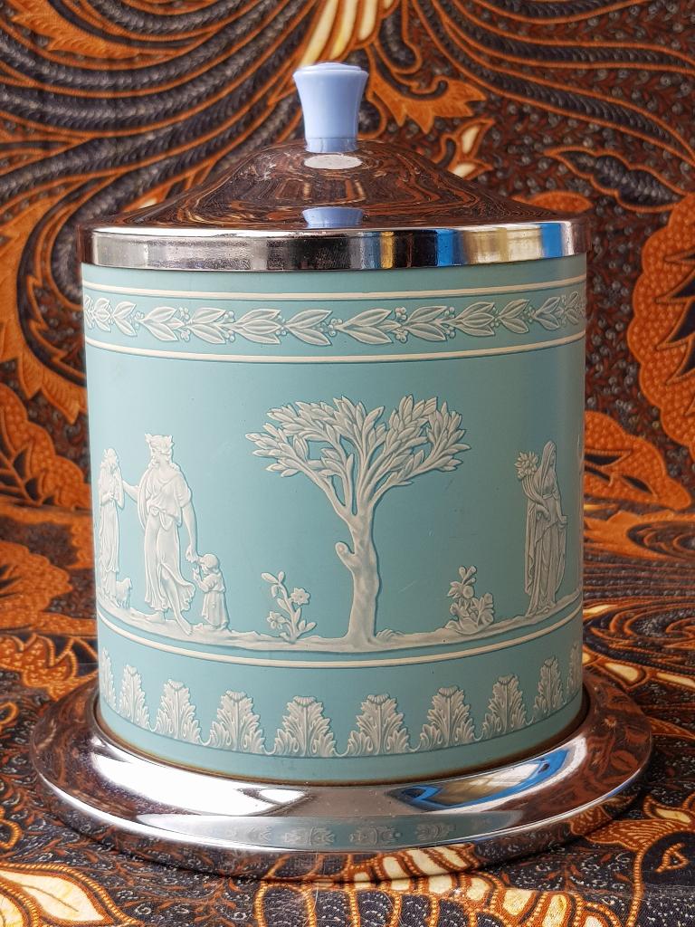 Mooie oude vintage koekjestrommel uit Engeland 18,5 cm., Ophalen of Verzenden