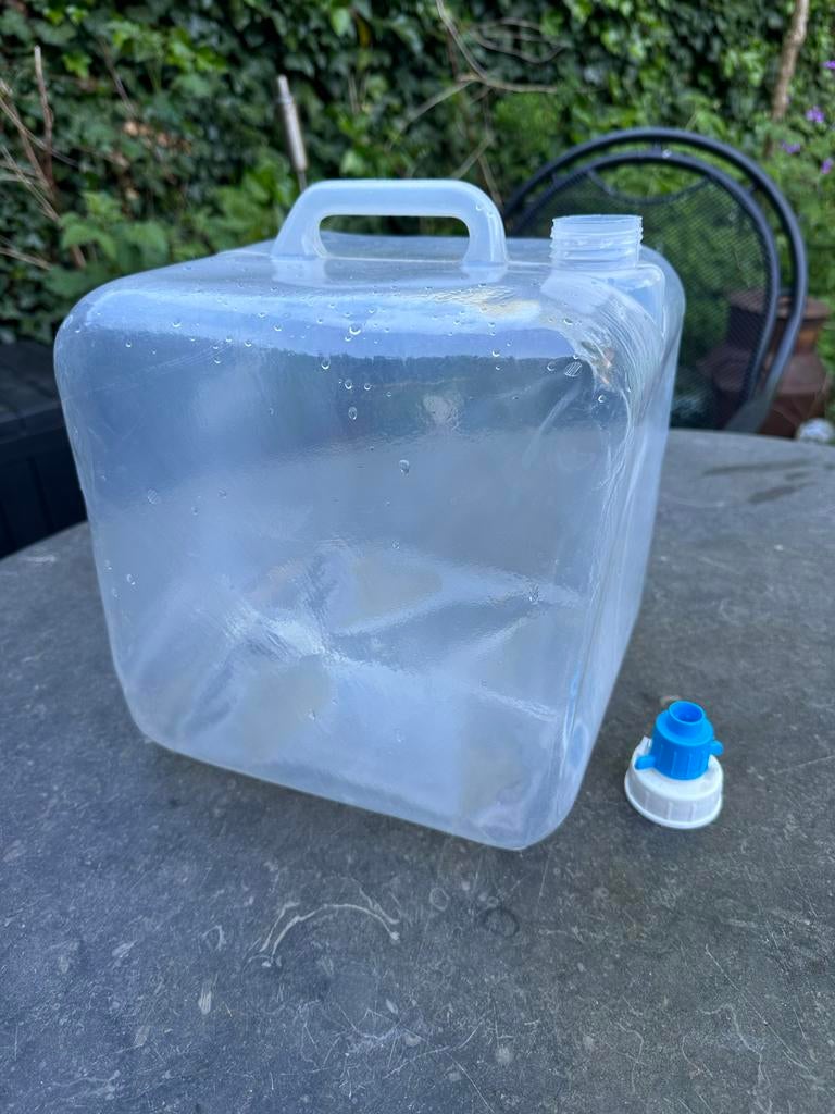 Handige Jerrycan voor Kamperen - Wateropslag, Caravans en Kamperen, Ophalen of Verzenden, Gebruikt