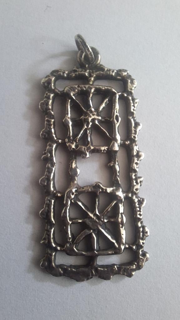 Zilveren (830) hanger van Pentti Sarpaneva, Overige voorstellingen, Ophalen of Verzenden, Zo goed als nieuw, Zilver