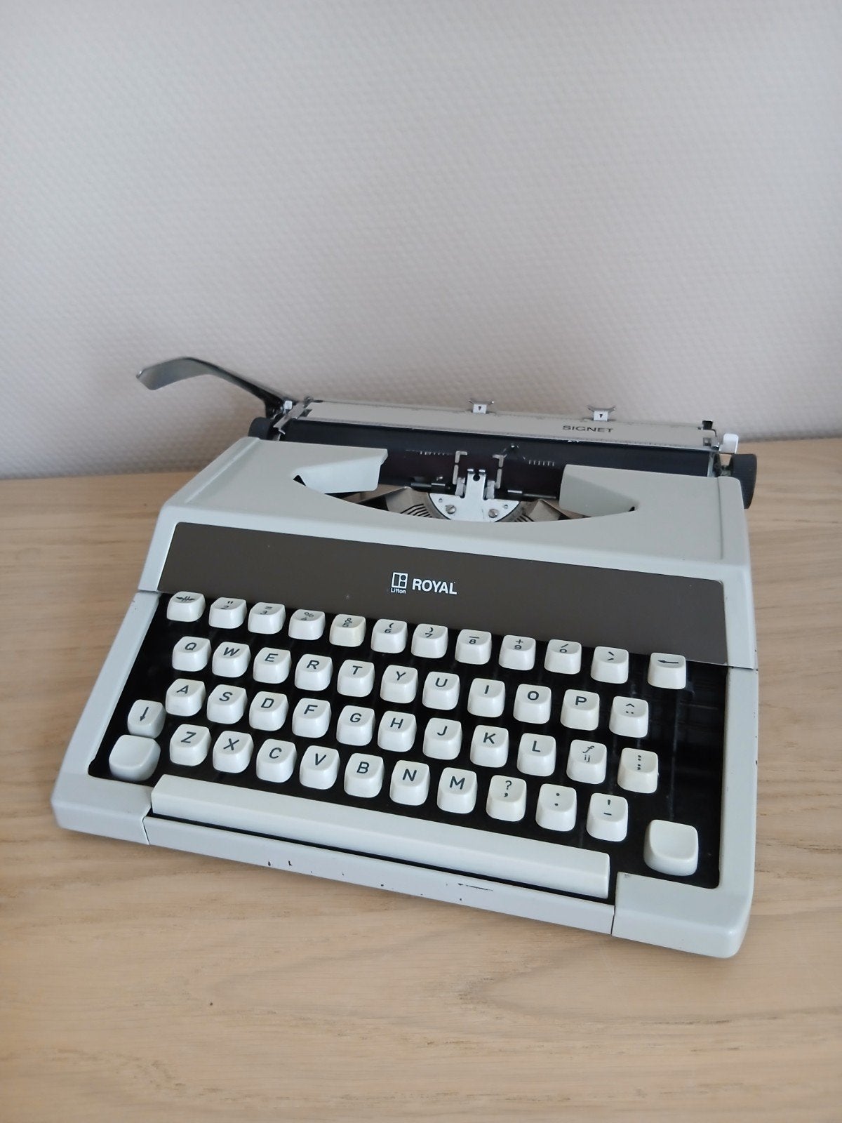 Vintage Royal Signet typemachine  (Litton), Ophalen of Verzenden, Gebruikt