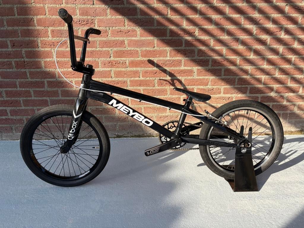 Meybo Pro 22,5 Mat Zwart High-end BMX, Ophalen, 24 inch of meer, Gebruikt, Velgrem