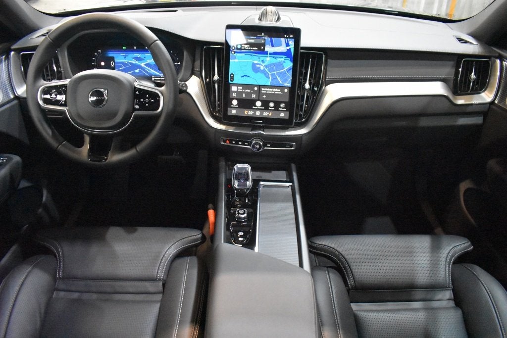 Volvo XC60 T8 406pk AWD Ultra Bright Executive Edition | Tre, Auto's, Automaat, Gebruikt, 4 cilinders, 24 maanden