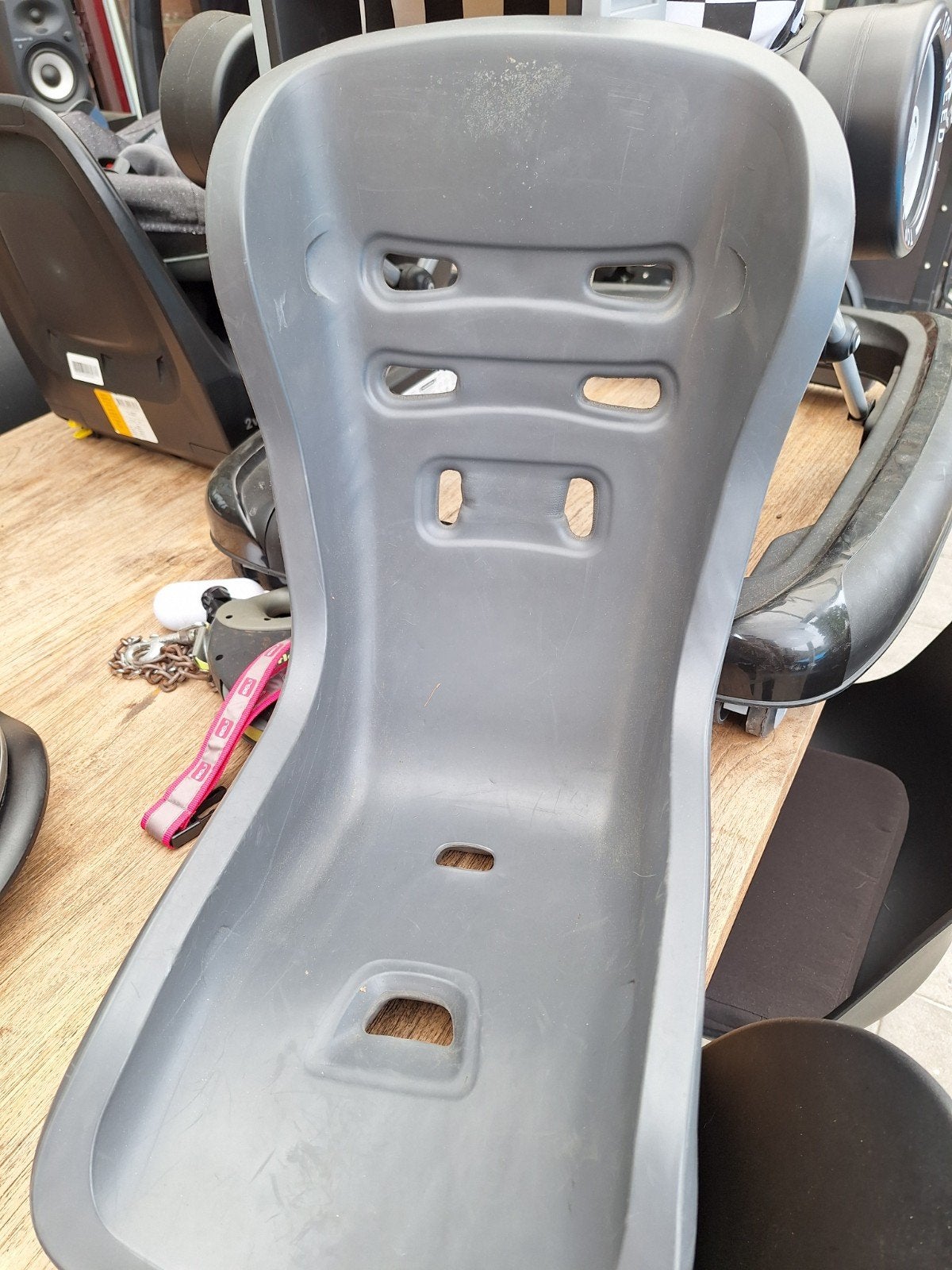 Peuterschaal (babboe) voor bakfiets met bevestiging, Ophalen, Gebruikt, 1 kind