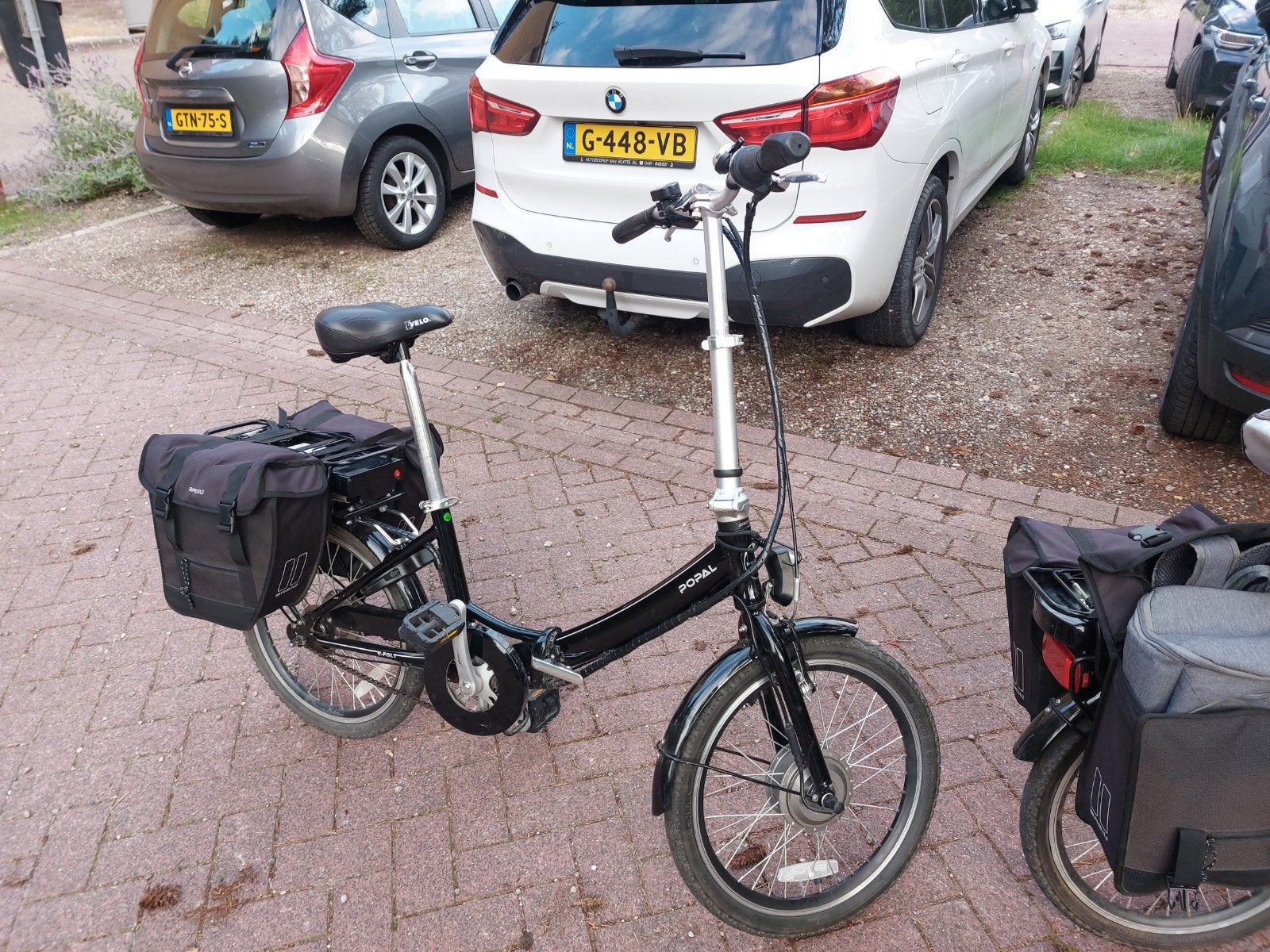 Foto 7 van 2 zeer goede als nieuw ebike vouwfietsen. SETPRIJS!