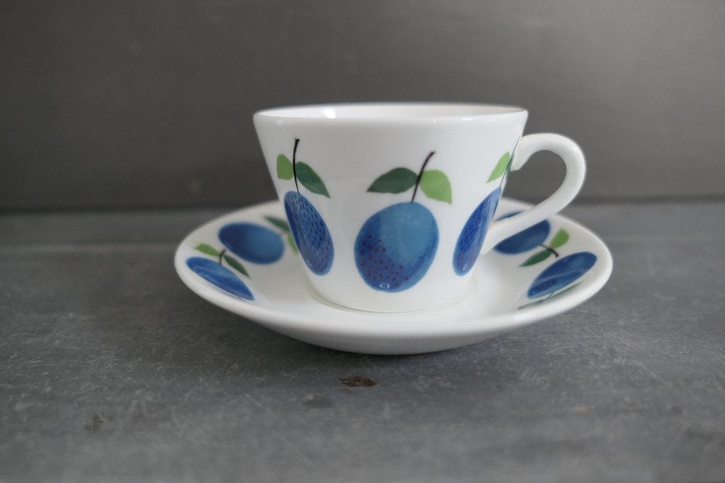 Vintage Gustavsberg kop en schotel Prunus Sweden, Huis en Inrichting, Keuken | Servies, Verzenden, Zo goed als nieuw, Overige stijlen