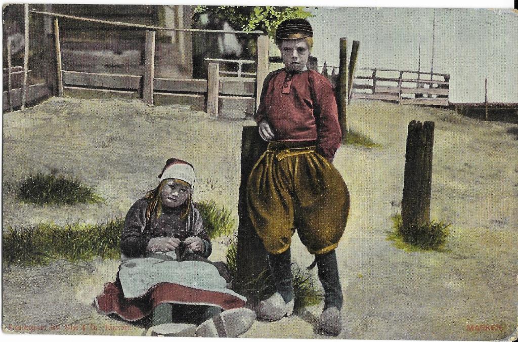 Marken, meisje, jongen, klederdracht, klompen, pofbroek, pet, Verzamelen, Verzenden, Voor 1920, Gelopen, Noord-Holland