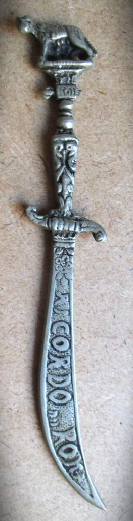 Zwaard vorm Briefopener~Brievenopener~Brief Opener, Verzamelen, Ophalen of Verzenden, Huis en Inrichting
