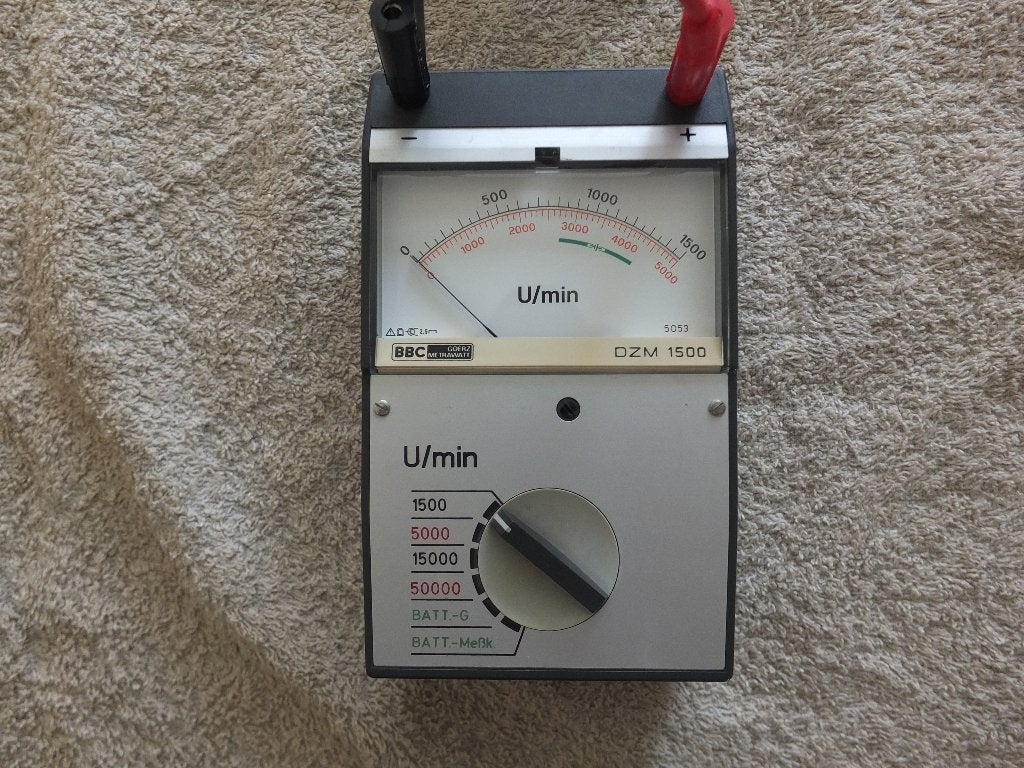 Analoge tacho meter BBC GOERZ Metrawatt model DZM 1500, Antiek en Kunst, Antiek | Gereedschap en Instrumenten, Ophalen of Verzenden