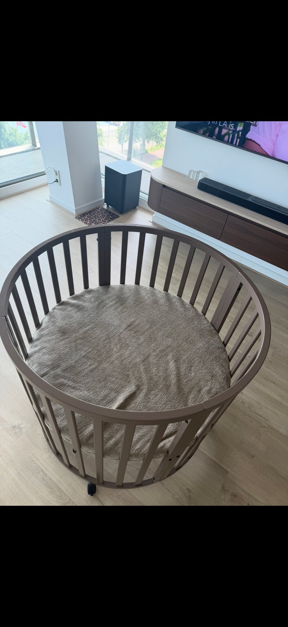 Rond ronde box /wieg  met matras en matras hoes, Kinderen en Baby's, Babywiegjes en Ledikanten, Ophalen, Zo goed als nieuw, Wieg