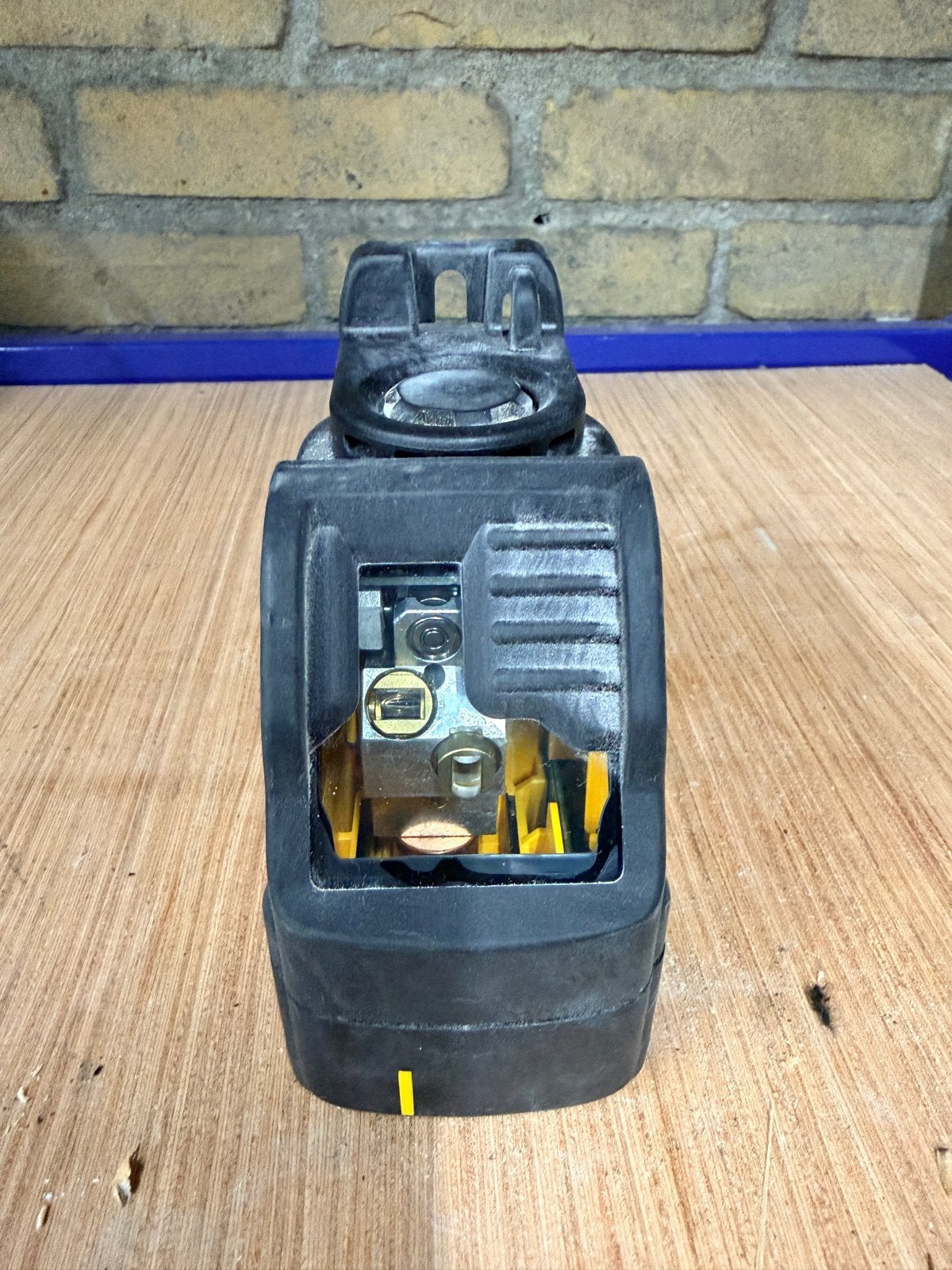 Foto 4 van DeWalt DW088CG Kruislijnlaser (GROEN)