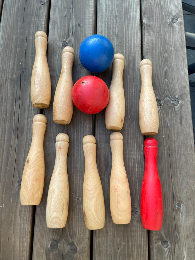 Houten kegelspel met ballen - Buitenspeelgoed, Ophalen of Verzenden, Zo goed als nieuw