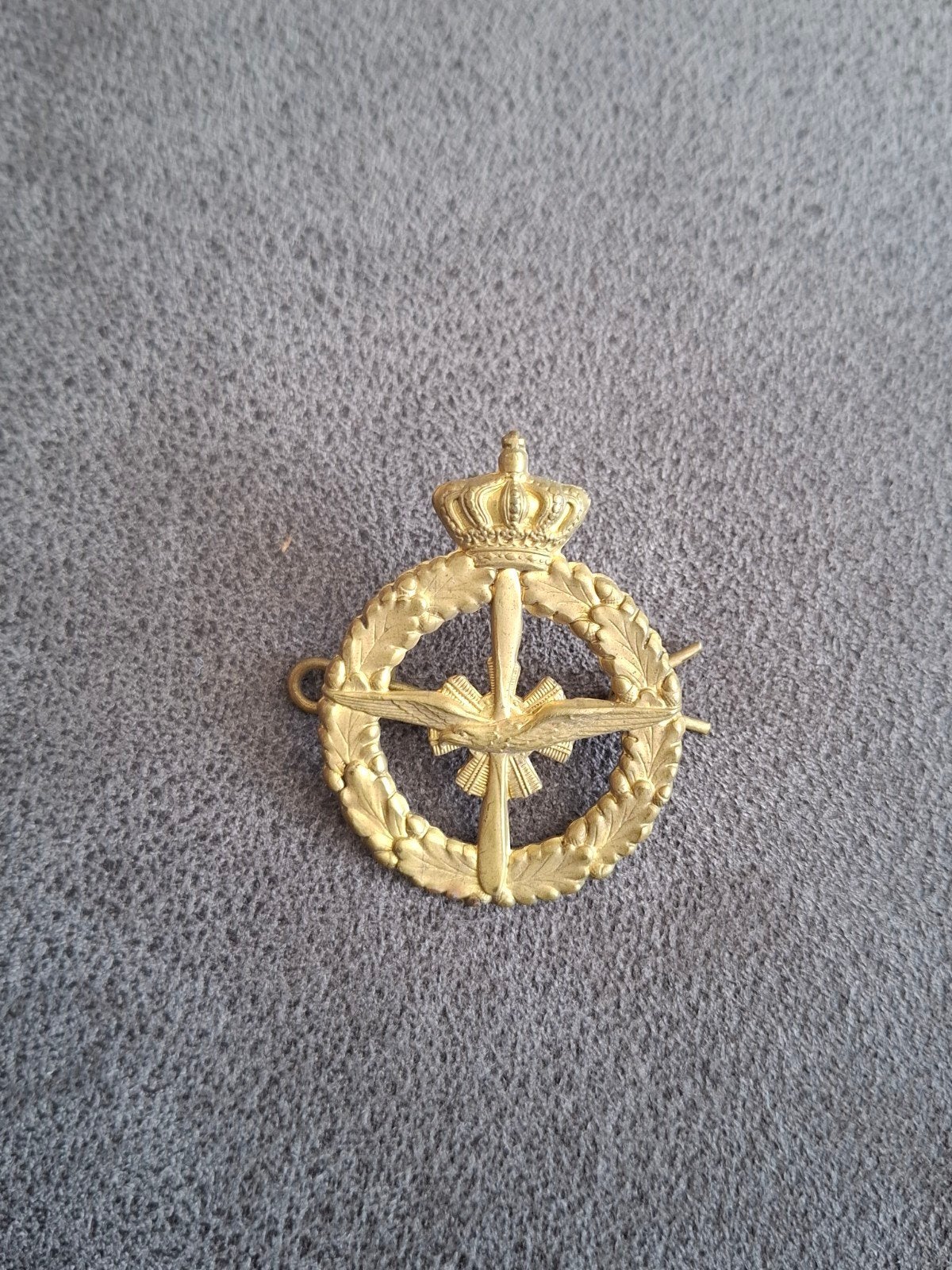 Pet embleem marine luchtvaartdienst, Verzamelen, Ophalen of Verzenden, Marine, Nederland, Embleem of Badge