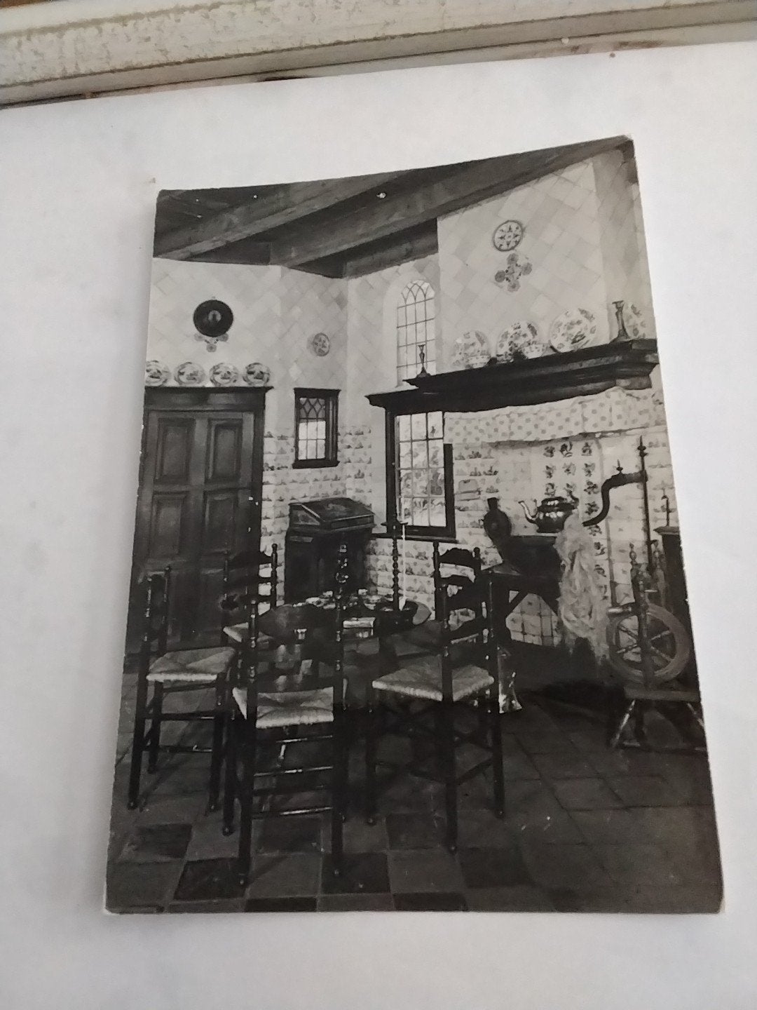 Oude zwart-wit foto interieur Hindeloopen, Ophalen of Verzenden