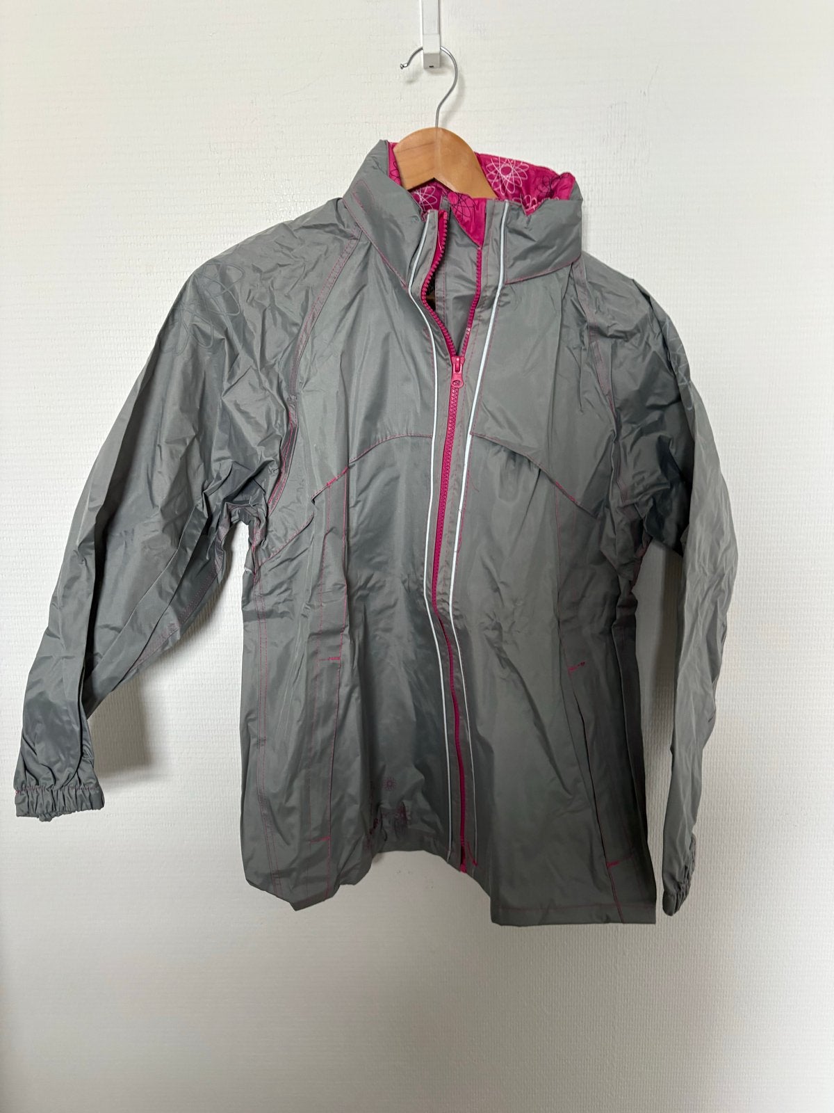 Nieuw Fastrider Regenpak Maat 164 - Grijs/Roze, Caravans en Kamperen, Regenkleding, Kinderen, Geen, Nieuw, Ophalen of Verzenden