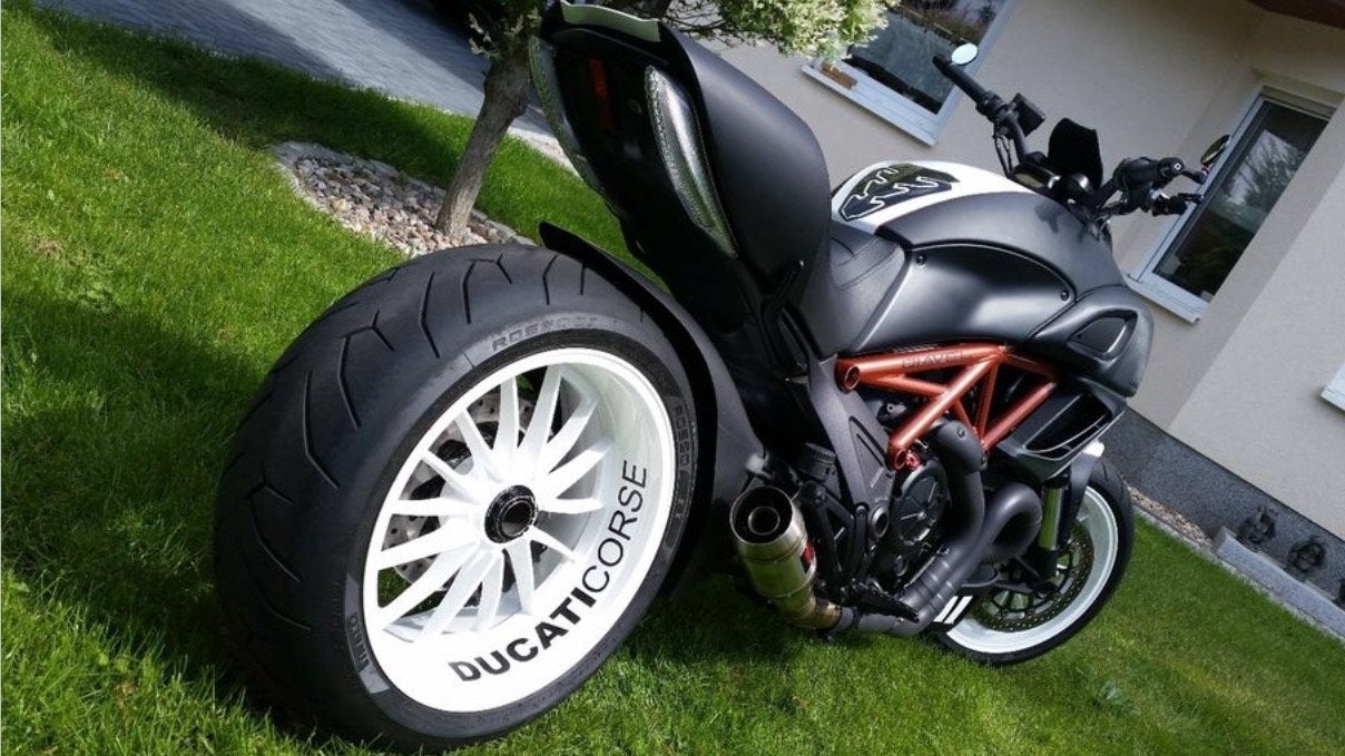 Ducati Diavel - Vragen bij interesse, weinig gebruikt, Occasion, Motorrijbewijs A, Bedrijf, Meer dan 35 kW