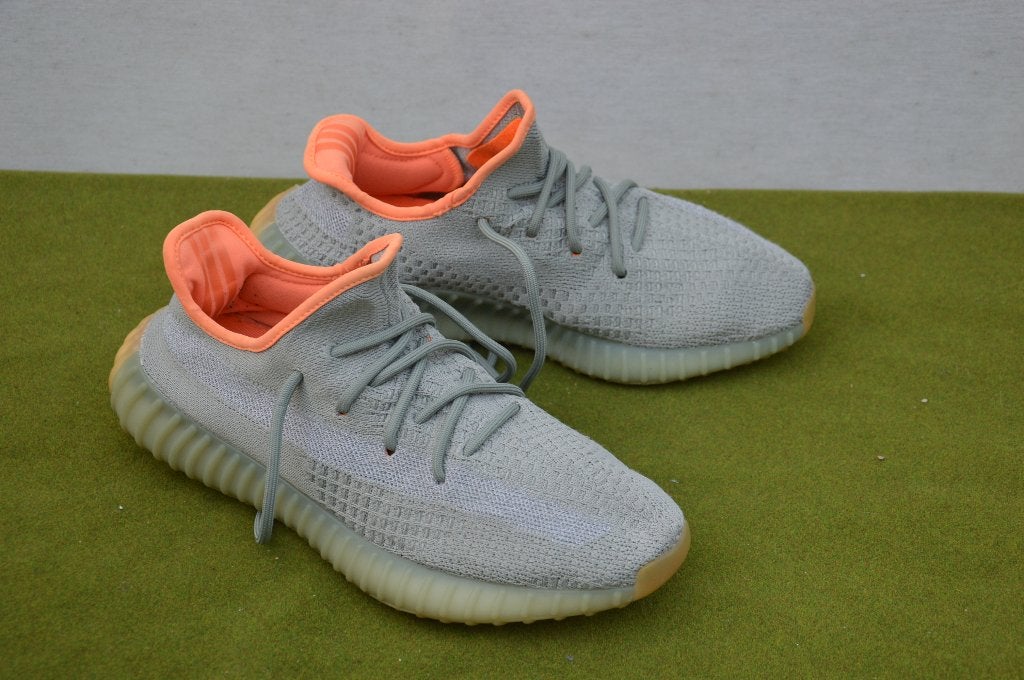 Adidas Yeezy Boost maat 42 2/3 grijs / oranje, Overige kleuren, Ophalen of Verzenden, Sneakers of Gympen, Gedragen