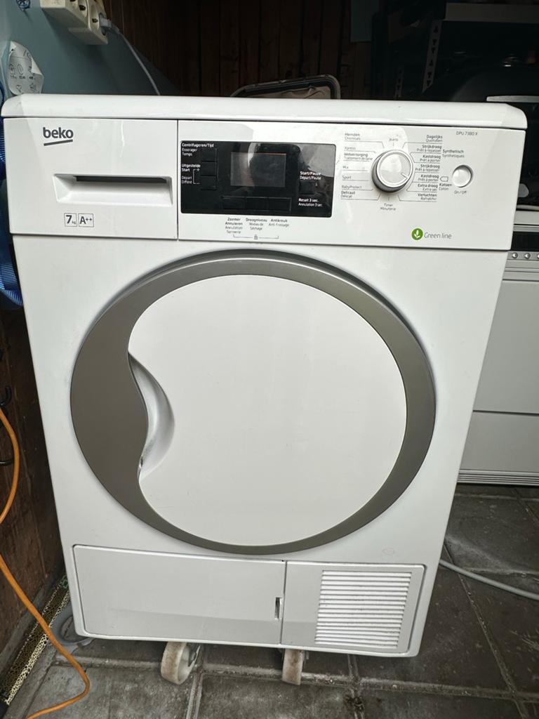 Beko energiezuinige condensdroger A+++ met afvoerslangetje, Ophalen, 6 tot 8 kg, Gebruikt, 85 tot 90 cm