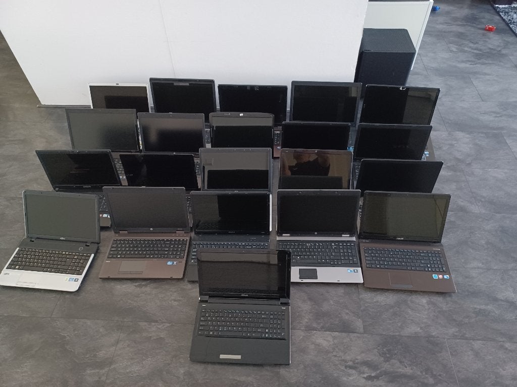 TE KOOP Defect laptops 50 stuks, Ophalen, Hp, Gebruikt, 2 tot 3 Ghz