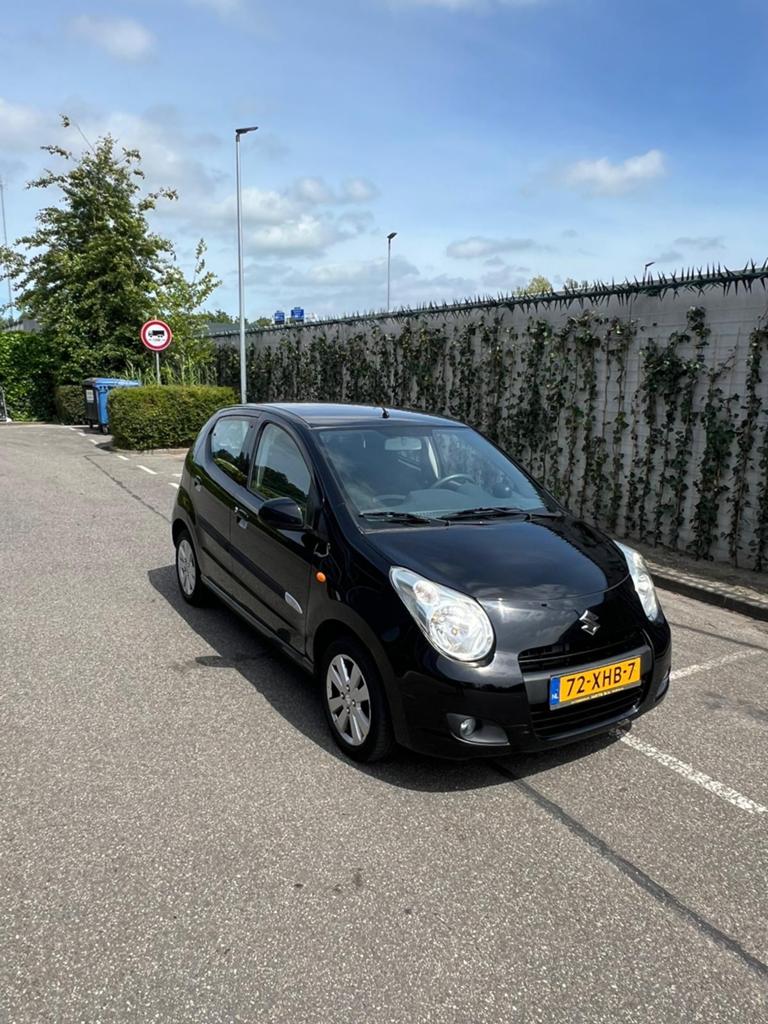 Suzuki Alto 1.0 2012 Zwart, Auto's, Suzuki, Voorwielaandrijving, 200 kg, 4 stoelen, Origineel Nederlands