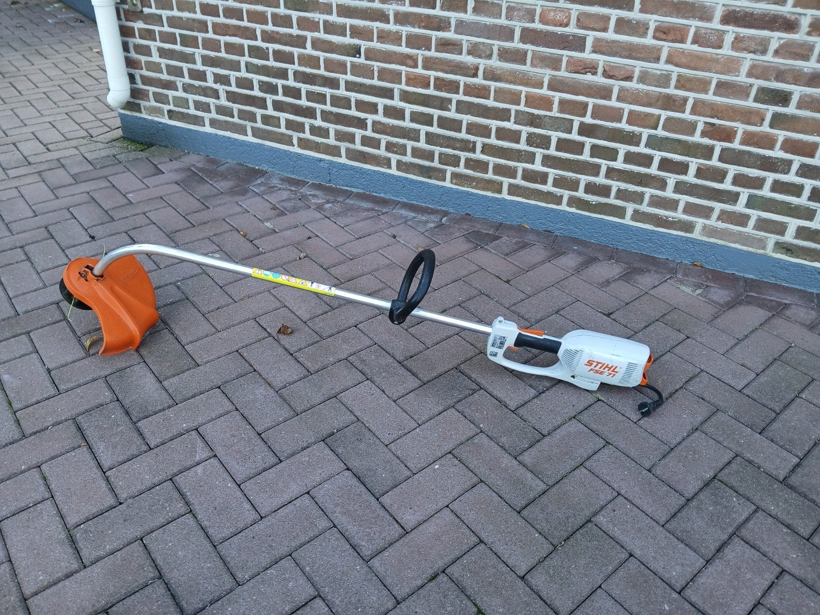 kantjes maaier  STIHL 220 volt, Tuin en Terras, Ophalen, Zo goed als nieuw, Elektrisch, Stihl