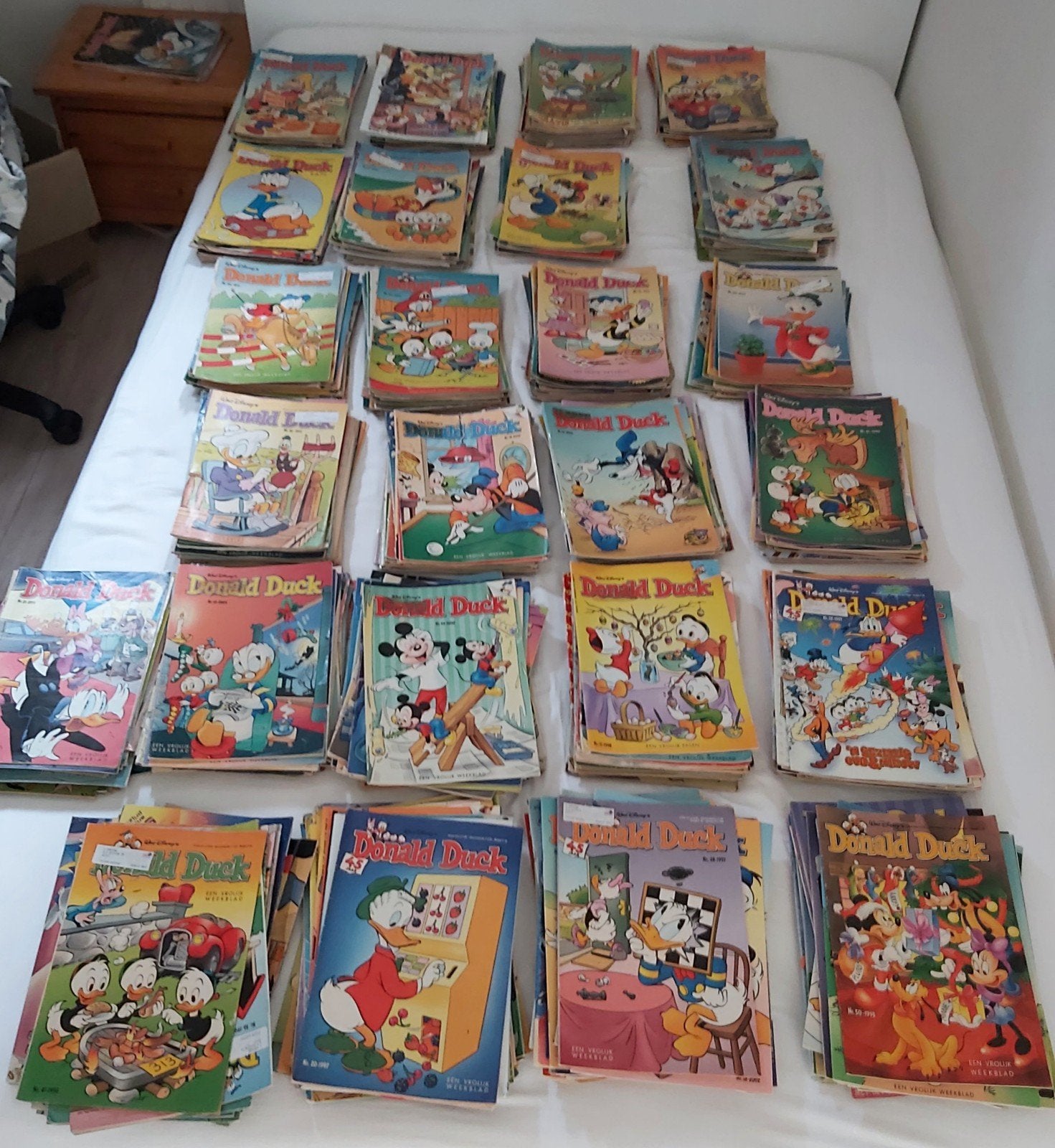 Te koop: ruim 625 Donald Ducks, Meerdere stripboeken, Ophalen, Gelezen