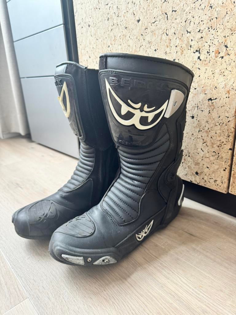 Motor schoenen heten maat 46, Motoren, Kleding | Motorkleding, Ophalen of Verzenden, Tweedehands, Laarzen