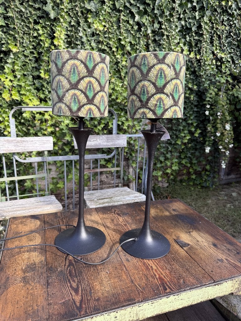 2 x Pauwenveer Lampenkap op mat zwarte voet, Metaal, Tafellamp, Meerkleurig, Rond