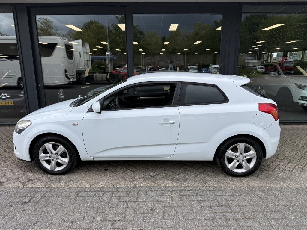 Kia pro_cee'd 1.4 CVVT X-ecutive (bj 2010), Auto's, Voorwielaandrijving, Euro 5, Gebruikt, 4 cilinders