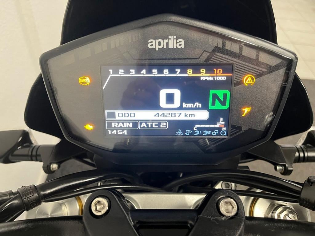 Aprilia DORSODURO 900 ABS LEASE VOORDELIG!, Motoren, Motoren | Aprilia, 2 cilinders, Aprilia, Motorrijbewijs A, Bedrijf