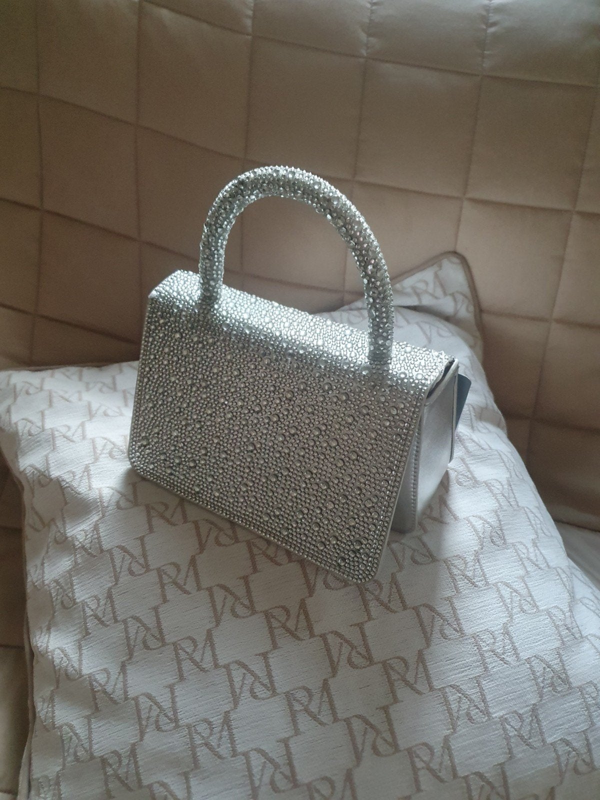 Handtasje.  Super elegant Zilver️ Met ruimte en kwaliteit., Ophalen of Verzenden, Nieuw, Overige kleuren, Handtas