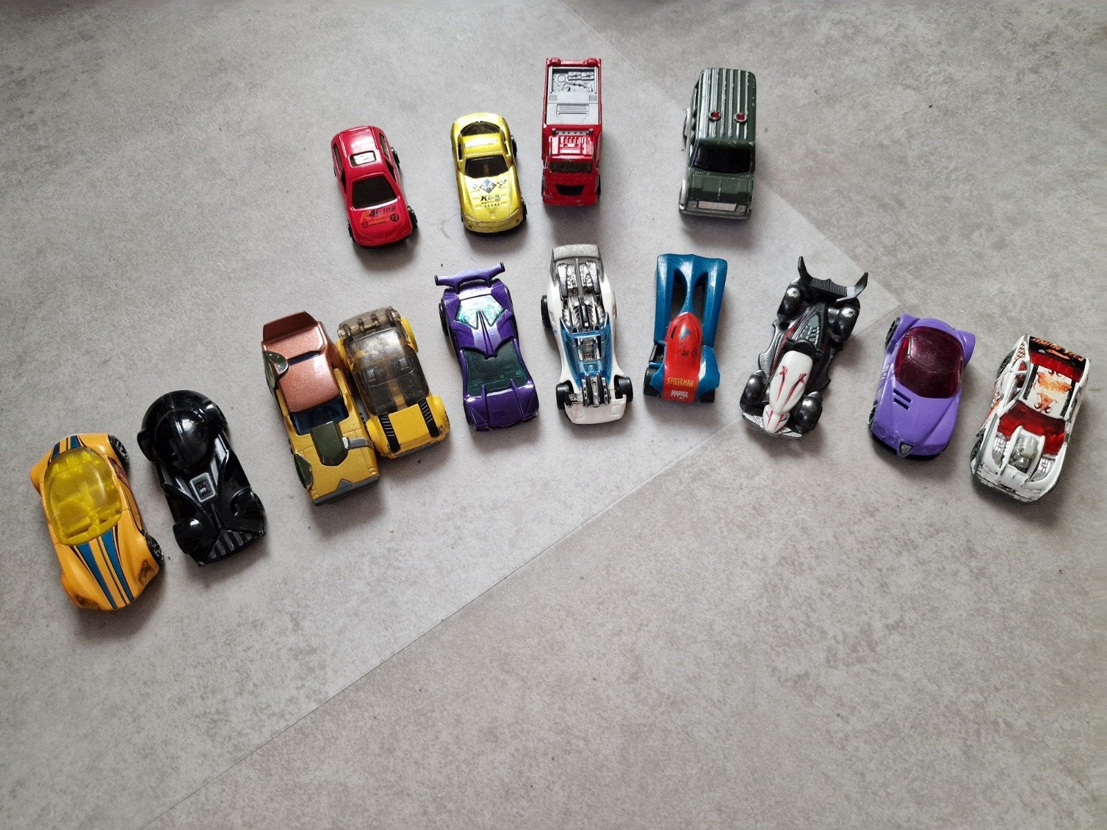 14 Hot Wheels / Mattel auto's (incl. Star Wars & Marvel, Ophalen of Verzenden