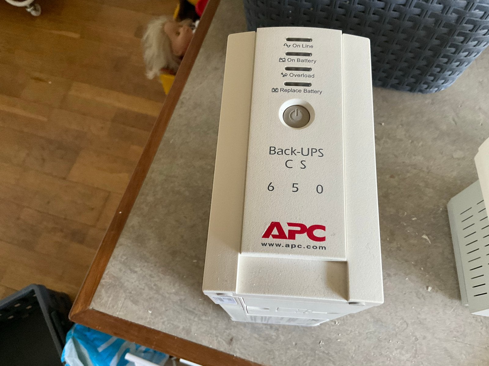 APC Back-UPS CS 650 - Bescherm uw apparatuur, Computers en Software, Ophalen of Verzenden, Gebruikt