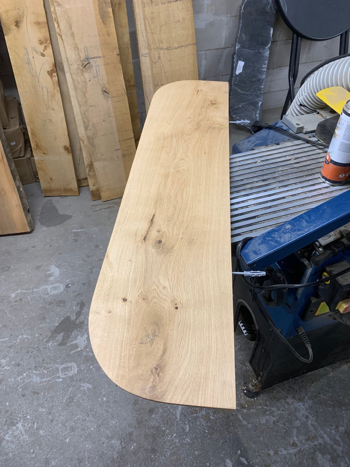 Mooie massief eiken disign wandplank met ophanging, Ophalen of Verzenden, Nieuw