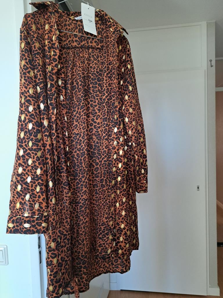Kaylla Panterprint Blouse met Gouden Details - Maat M, Maat 38/40 (M), Bruin, Nieuw, Ophalen of Verzenden