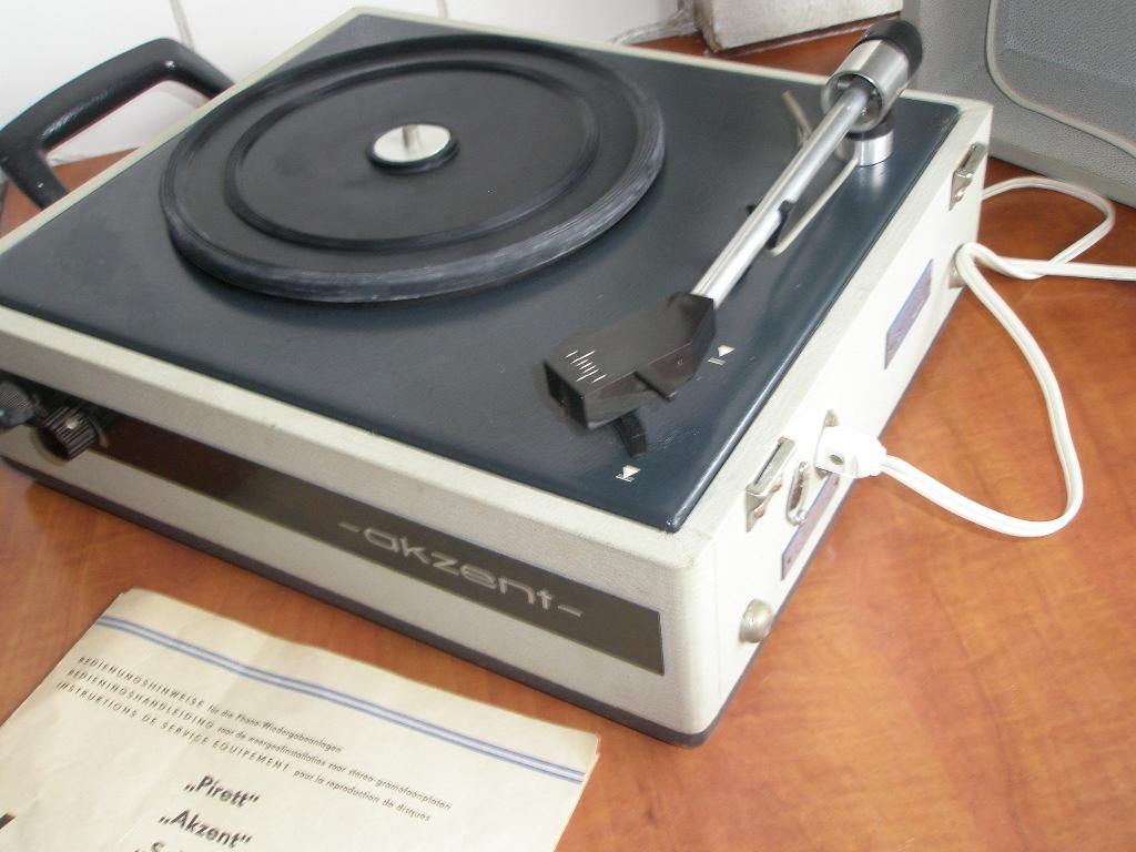 Akzent platenspeler ( made in DDR ), Ophalen of Verzenden, Niet werkend, Platenspeler, Thorens