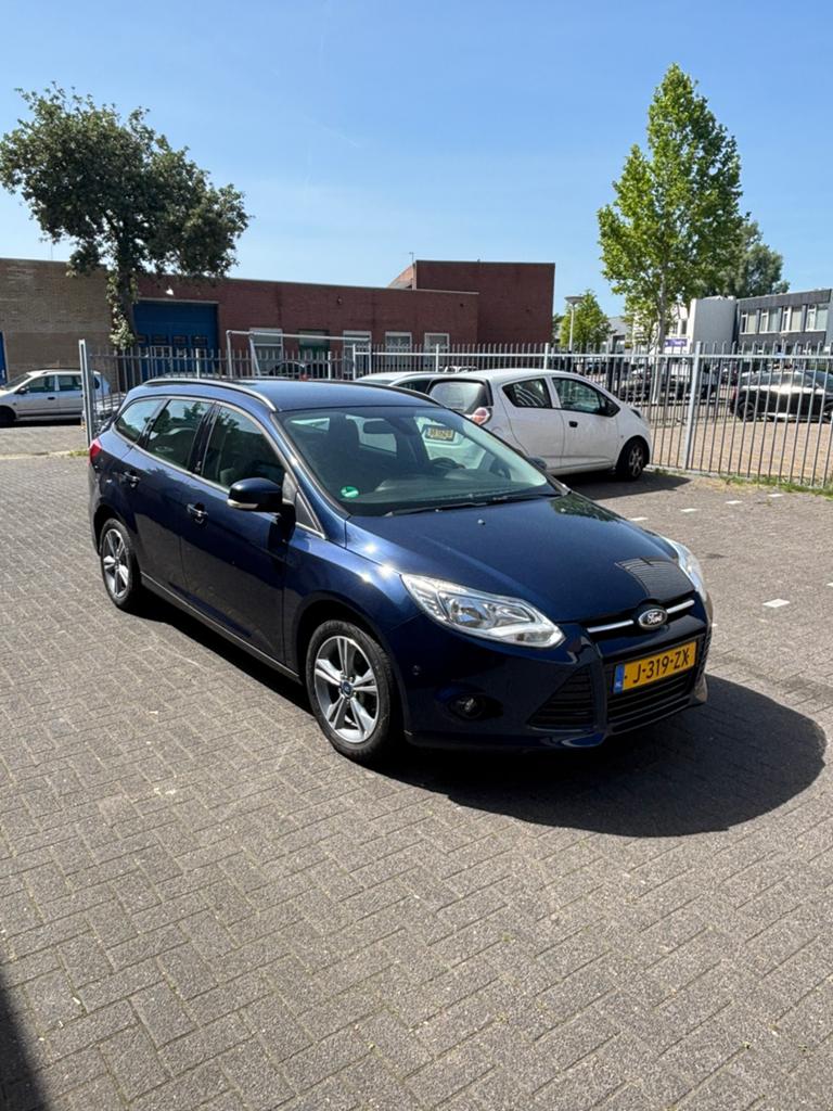 Ford Focus 1.0 Ecoboost 2013 *APK, DIS NIEUW* (MOET NU WEG!), Auto's, Ford, Blauw, 100 pk, Handgeschakeld, Particulier