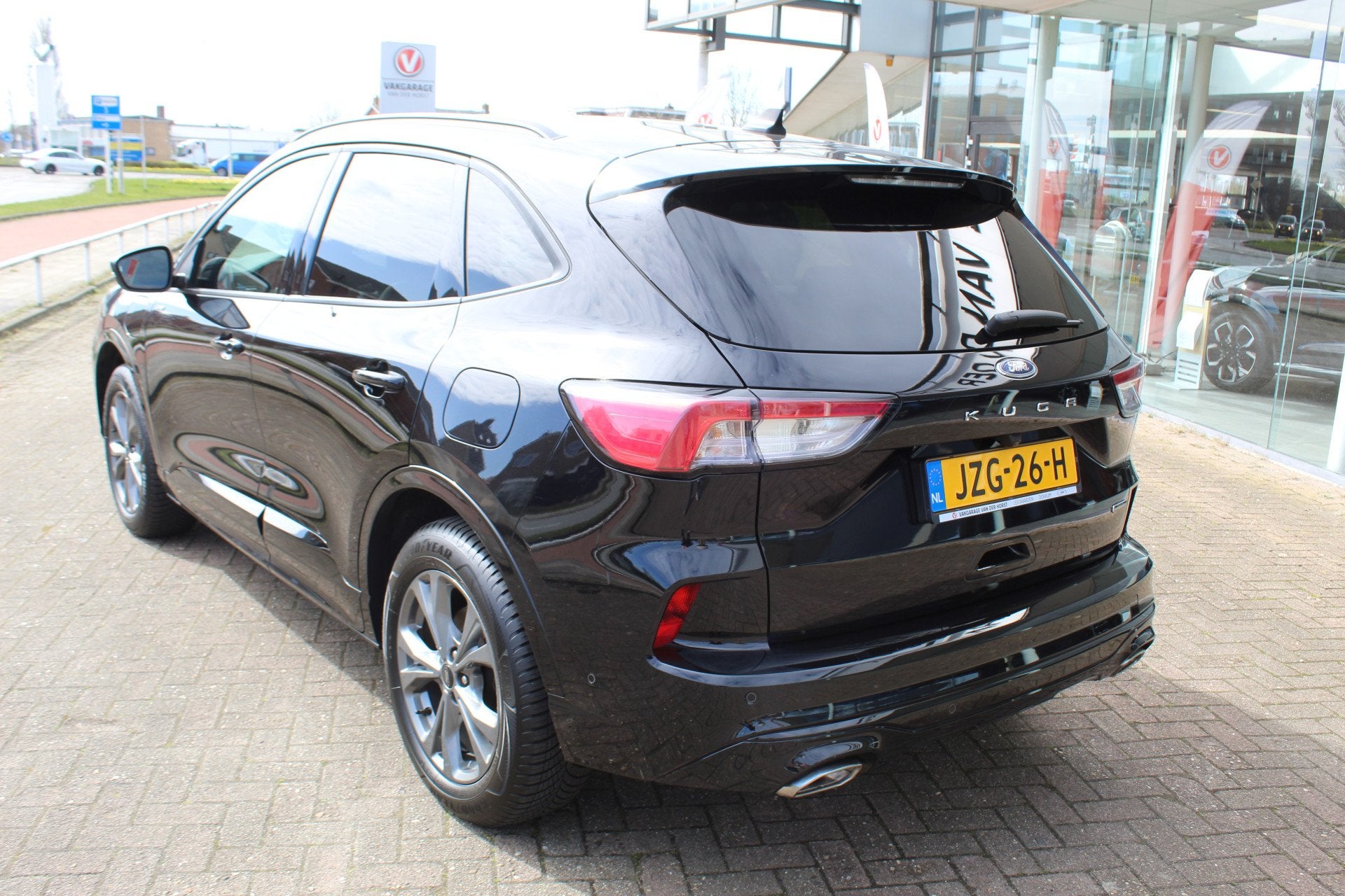 Ford Kuga 2.5-225pk Plug-in Hybrid ST-Line X. Hybride rijden, Auto's, Ford, 12 maanden, Gebruikt, Zwart, 4 cilinders