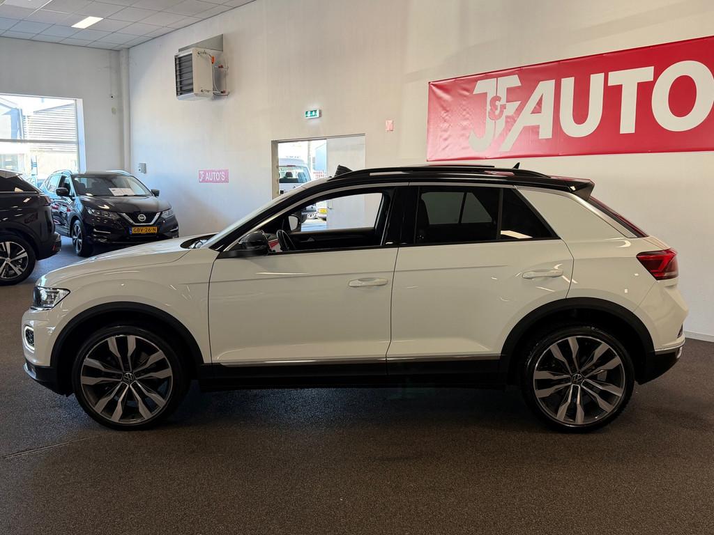 Volkswagen T-ROC 1.5 TSI Sport NAVIGATIE/CAMERA, PANORAMA, E, Auto's, Volkswagen, Stof, Euro 6, 4 cilinders, 150 pk