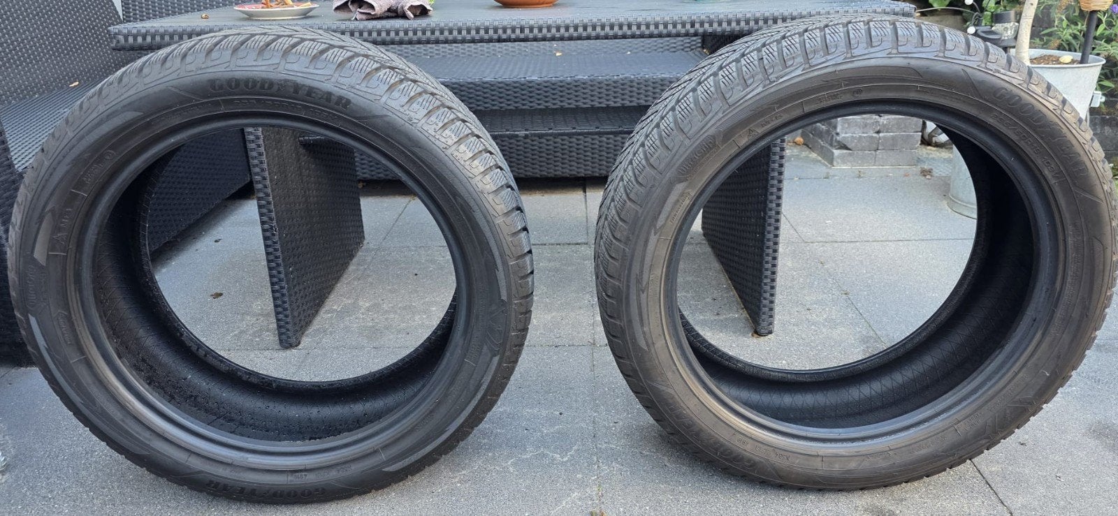 2 Ultragrip Performance (235/50/19) 7mm, Auto-onderdelen, 19 inch, 235 mm, Band(en), Winterbanden
