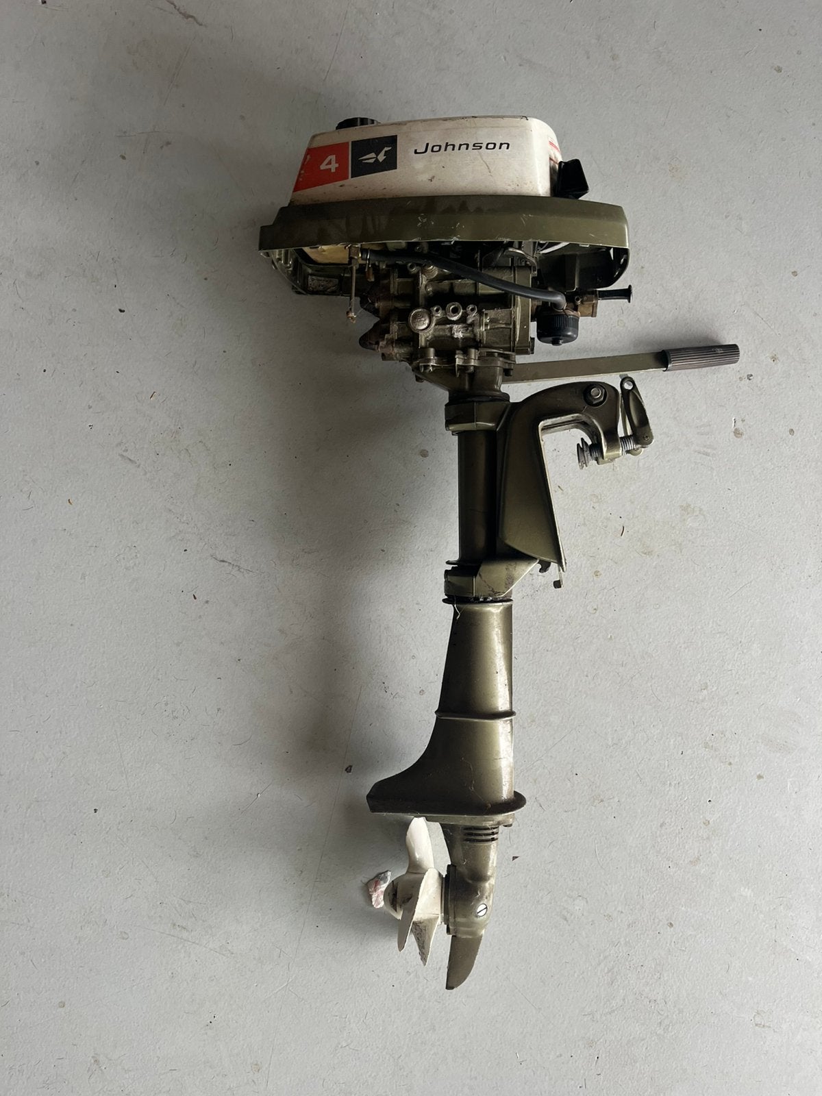 Johnson 4pk buitenboordmotor schuurvondst, Ophalen, Zo goed als nieuw