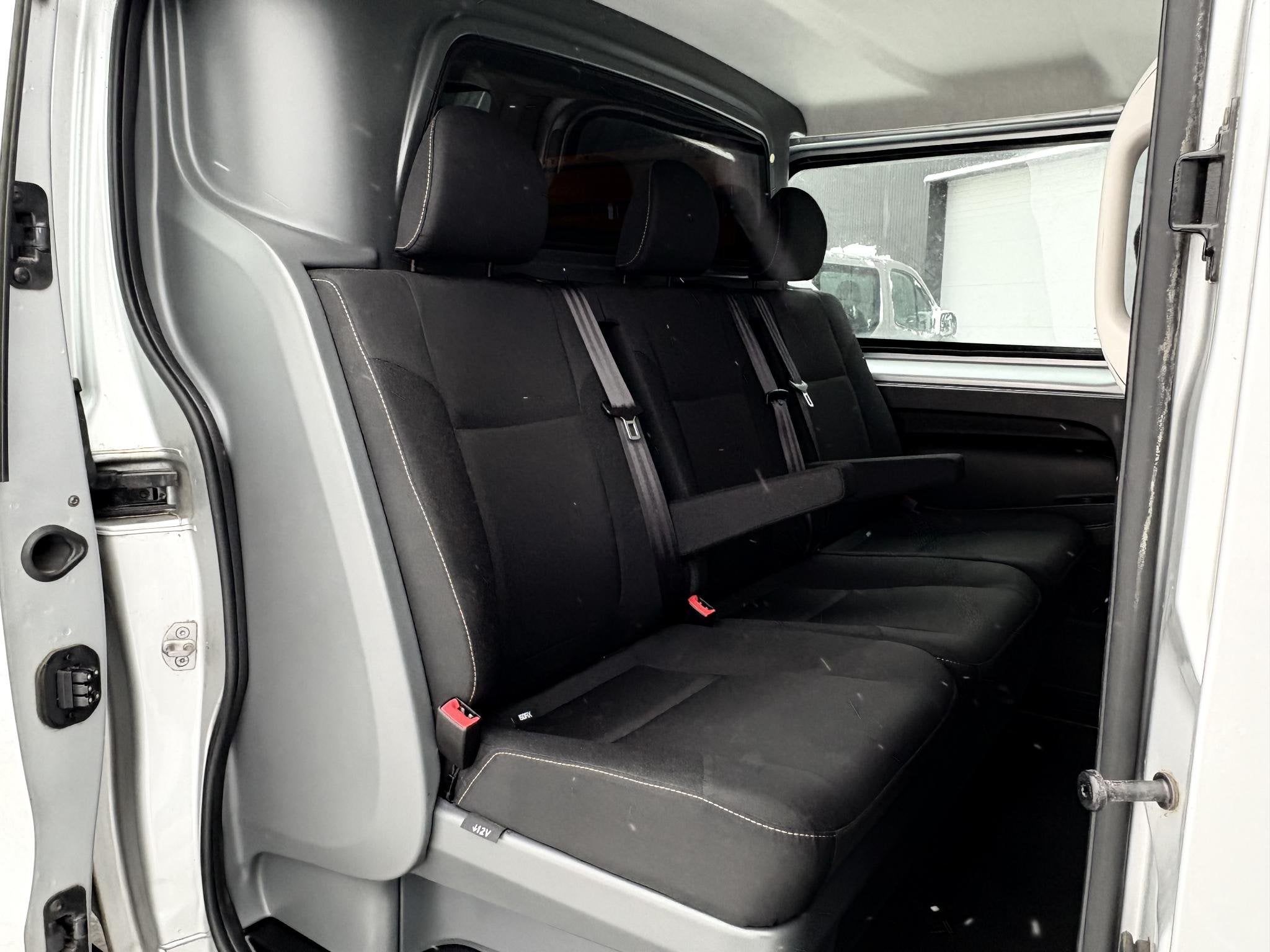Renault Trafic 1.6 dCi T29 L2H1 DC Comfort | Marge | 6-perso, Voorwielaandrijving, Gebruikt, Euro 6, 4 cilinders