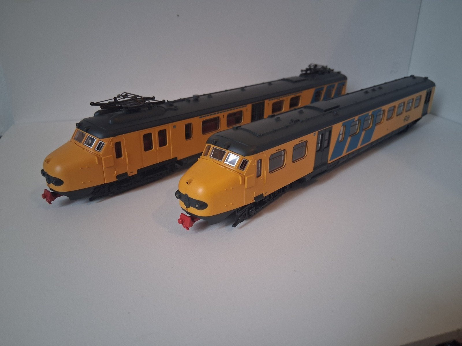 Piko NS Mat'54 Hondekop 351, Hobby en Vrije tijd, Gelijkstroom, Locomotief, Piko, Ophalen of Verzenden