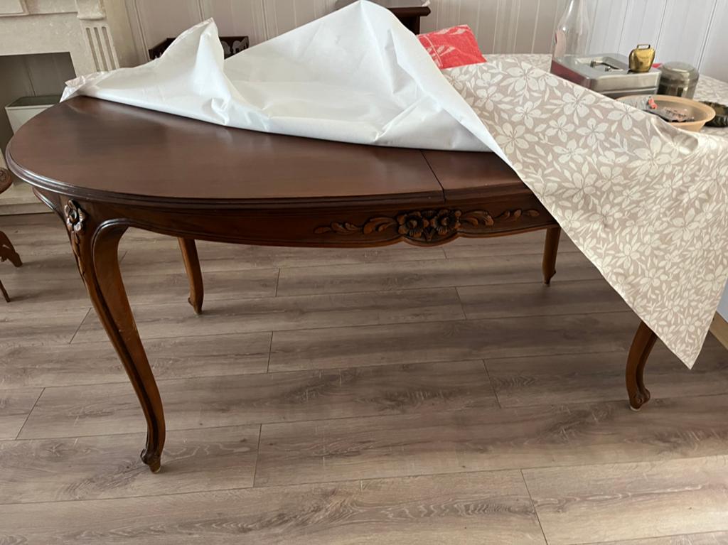 Antieke houten eettafel met sierlijke poten, Antiek en Kunst, Antiek | Meubels | Tafels, Ophalen